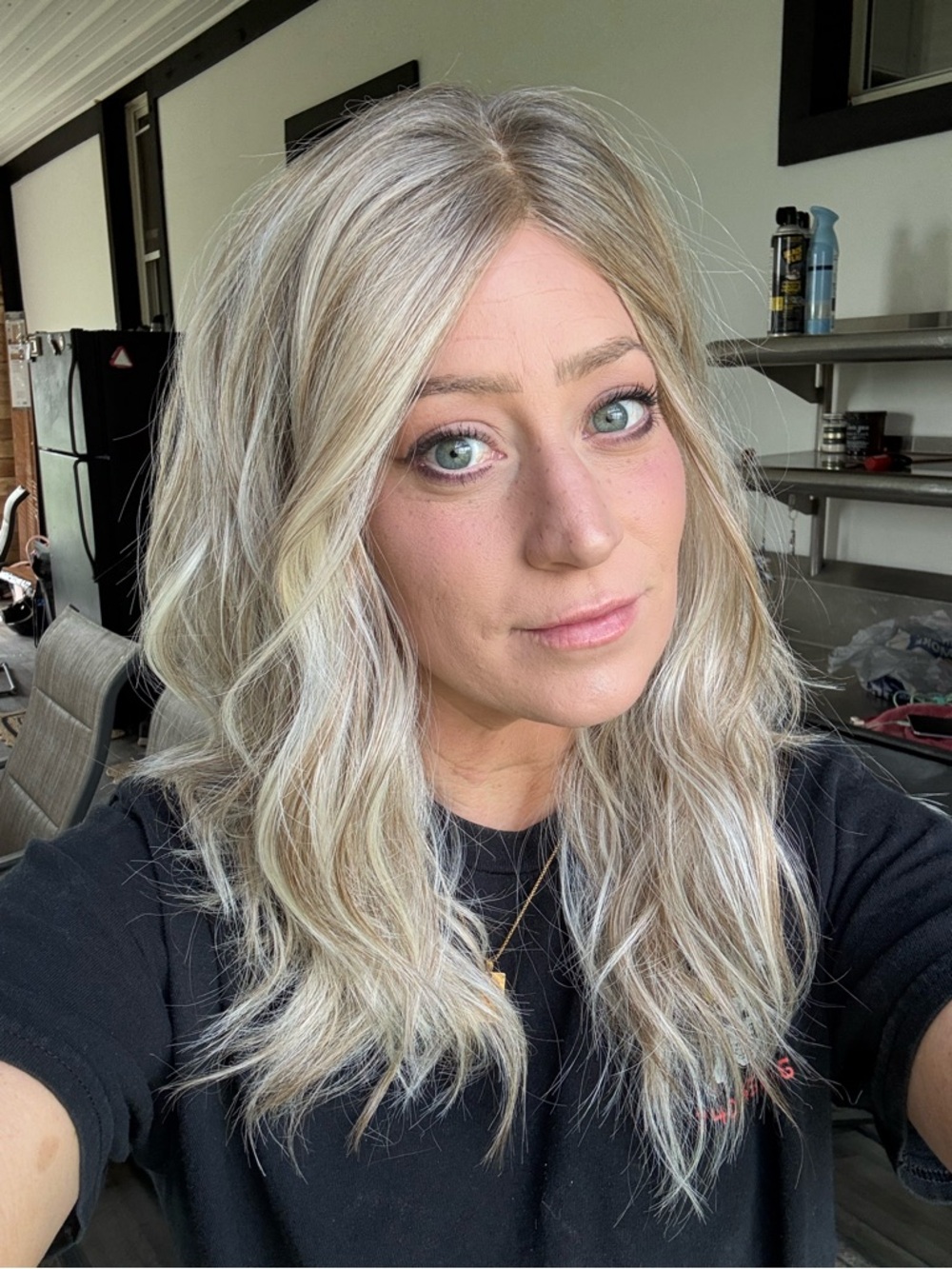 Chic Cafe - Bell Tress monofilament synthetic wig